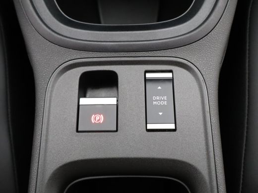 Jeep Avenger 1.2 e-Hybrid Black Edition 8 Jaar Garantie | Camera | Adaptieve Cruise Control | Parkeersenoren |... ActivLease financial lease