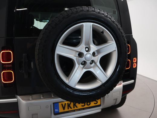 Land Rover Defender 3.0 P400 6-CILINDER BENZINE GRIJS KENTEKEN HSE + PANORAMA | HEAD-UP | TREKHAAK | 360 CAMERA ActivLease financial lease