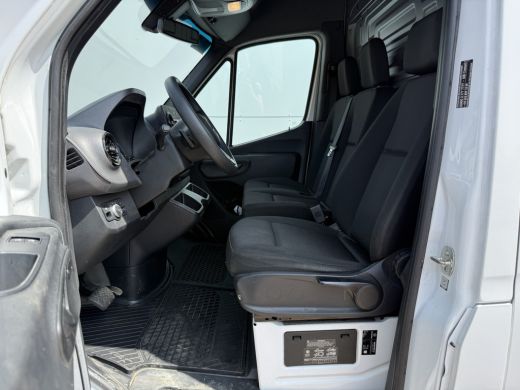 Mercedes-Benz eSprinter 312 55kWh L2H2 Elektrisch 145km WLTP 95% (SOH) 80kw Snelladen Climate Control Camera ActivLease financial lease