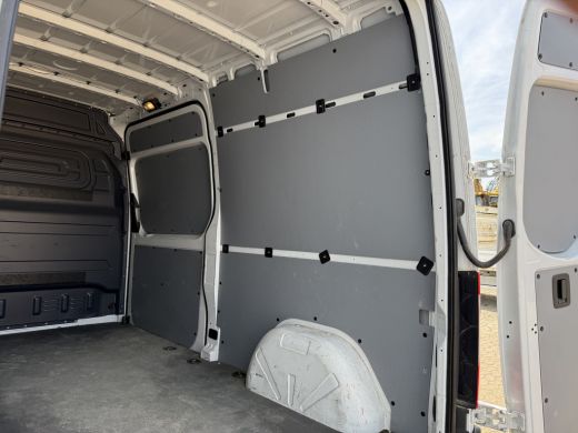 Mercedes-Benz eSprinter 312 55kWh L2H2 Elektrisch 145km WLTP 95% (SOH) 80kw Snelladen Climate Control Camera ActivLease financial lease