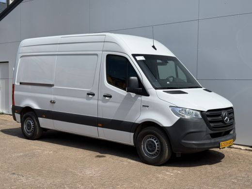 Mercedes-Benz eSprinter 312 55kWh L2H2 Elektrisch 145km WLTP 95% (SOH) 80kw Snelladen Climate Control Camera ActivLease financial lease
