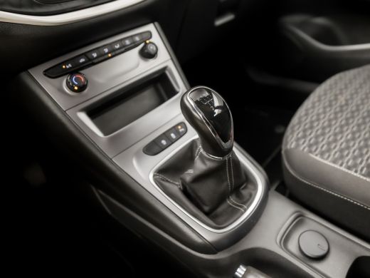 Opel Astra Sports Tourer 1.2 Sport (APPLE CARPLAY, CAMERA, TREKHAAK, SPORTSTOELEN, PARKEERSENSOREN, CRUISE, ... ActivLease financial lease