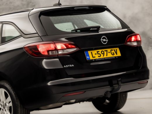 Opel Astra Sports Tourer 1.2 Sport (APPLE CARPLAY, CAMERA, TREKHAAK, SPORTSTOELEN, PARKEERSENSOREN, CRUISE, ... ActivLease financial lease