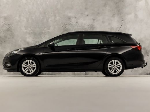 Opel Astra Sports Tourer 1.2 Sport (APPLE CARPLAY, CAMERA, TREKHAAK, SPORTSTOELEN, PARKEERSENSOREN, CRUISE, ... ActivLease financial lease