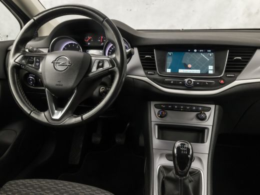 Opel Astra Sports Tourer 1.2 Sport (APPLE CARPLAY, CAMERA, TREKHAAK, SPORTSTOELEN, PARKEERSENSOREN, CRUISE, ... ActivLease financial lease