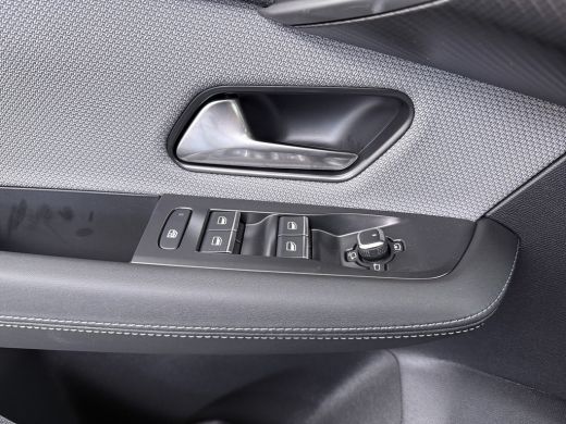 Opel Grandland 1.6 Turbo Plug-in-Hybrid GS | VOL OPTIES | NIEUW! | Achterbank verwarmd | Achteruitrijcamera | Al... ActivLease financial lease