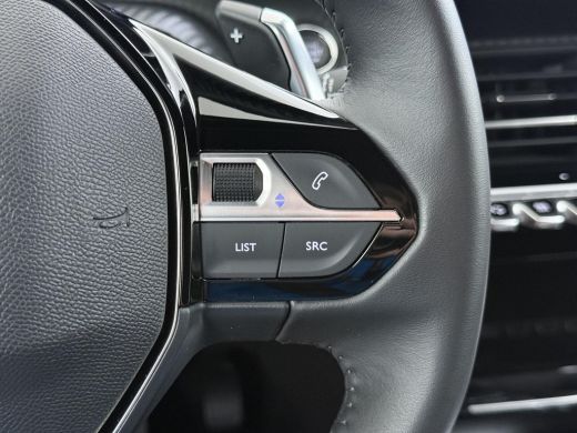 Peugeot 2008 1.2 Hybrid 136 Allure 19000 KM ! | ADAPTIVE CRUISE CONTROL | FULL LED | CAMERA VOOR & ACHTER | DI... ActivLease financial lease