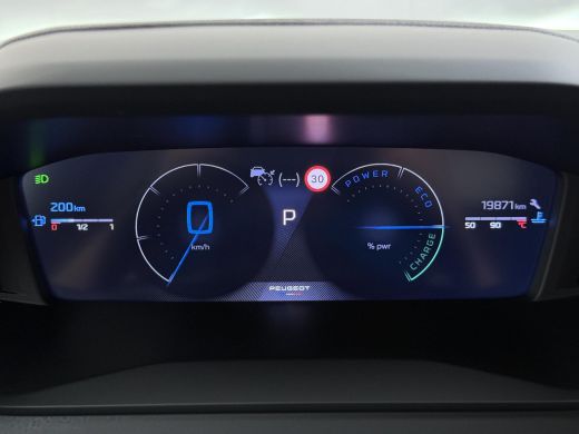 Peugeot 2008 1.2 Hybrid 136 Allure 19000 KM ! | ADAPTIVE CRUISE CONTROL | FULL LED | CAMERA VOOR & ACHTER | DI... ActivLease financial lease