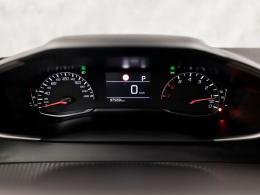 Peugeot 2008 1.2 PureTech Sport 131Pk Automaat (APPLE CARPLAY, GROOT NAVI, LM VELGEN, SPORTSTOELEN, PARKEERSEN... ActivLease financial lease