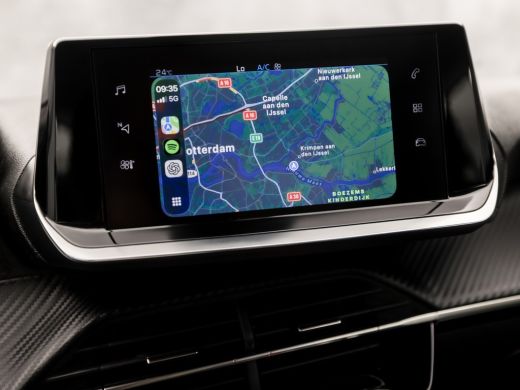Peugeot 2008 1.2 PureTech Sport 131Pk Automaat (APPLE CARPLAY, GROOT NAVI, LM VELGEN, SPORTSTOELEN, PARKEERSEN... ActivLease financial lease