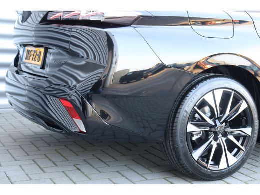 Peugeot 308 SW 1.2 HYBRID 145PK ALLURE AUTOMAAT / NAVI / LEDER / CLIMA / PDC / 17" LMV / CAMERA / KEYLESS / F... ActivLease financial lease