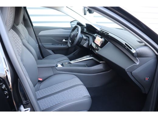 Peugeot 308 SW 1.2 HYBRID 145PK ALLURE AUTOMAAT / NAVI / LEDER / CLIMA / PDC / 17" LMV / CAMERA / KEYLESS / F... ActivLease financial lease
