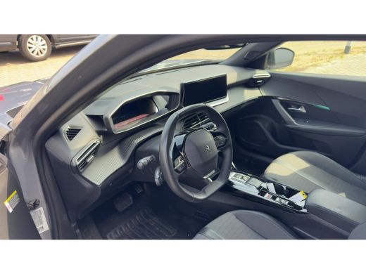 Peugeot e-2008 EV Allure 50 kWh | 96% SOH | Camera achter | Apple Carplay / Android Auto | Navigatie | ActivLease financial lease