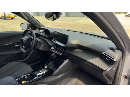 Peugeot e-2008 EV Allure 50 kWh | 96% SOH | Camera achter | Apple Carplay / Android Auto | Navigatie | ActivLease financial lease