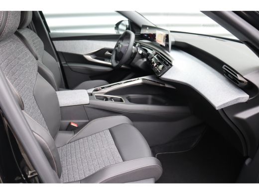 Peugeot e-5008 73KWH 210PK 7-ZITS ALLURE AVANTAGE AUTOMAAT / NAVI / LEDER / CLIMA / FULL-LED / 19" LMV / AFN. TR... ActivLease financial lease