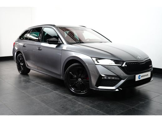 Skoda Octavia Combi 1.4 TSI iV RS PHEV 245PK | TREKHAAK | CAMERA | STOELVERW. | NAVIGATIE | APP. CONNECT | 18 I... ActivLease financial lease