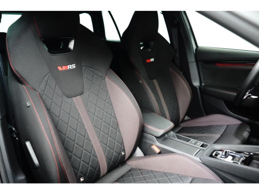 Skoda Octavia Combi 1.4 TSI iV RS PHEV 245PK | TREKHAAK | CAMERA | STOELVERW. | NAVIGATIE | APP. CONNECT | 18 I... ActivLease financial lease