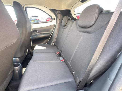 Toyota Aygo 1.0 VVT-i S-CVT first | Achteruitrijcamera | Automaat | Climate controle | ActivLease financial lease