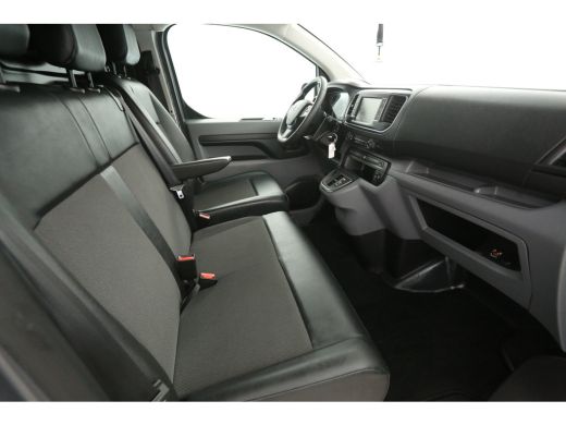 Toyota ProAce Extra Range 75 kWh L2H1 | Snelladen | SOH 94% | Airco | Cruise | Carplay | 3 Zits | Navi ActivLease financial lease