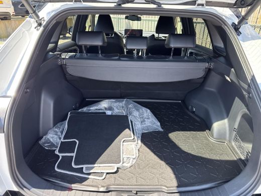 Toyota RAV4 2.5 Hybrid AWD Bi-Tone | Navigatie | Stoel - en stuurverwarming | Mag 1650KG trekken | ActivLease financial lease