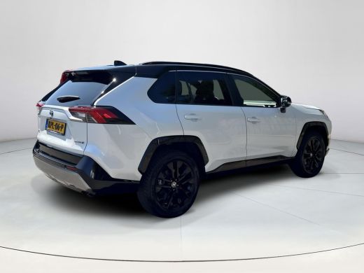 Toyota RAV4 2.5 Hybrid AWD Bi-Tone | Navigatie | Stoel - en stuurverwarming | Mag 1650KG trekken | ActivLease financial lease