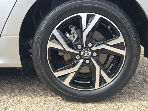 Toyota Yaris 1.5 Hybrid 115 Dynamic Comfort Pack | NL Auto | BTW Auto | Apple CarPlay | Rijklaar incl. garantie | ActivLease financial lease