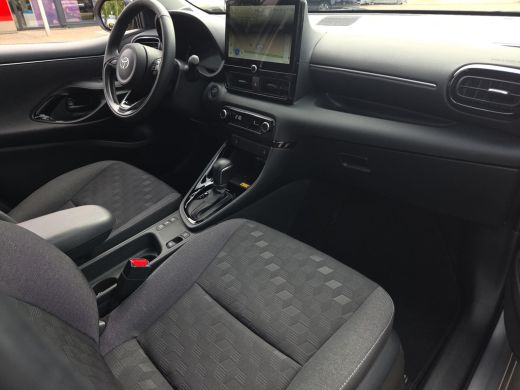 Toyota Yaris 1.5 Hybrid 115 Dynamic Comfort Pack | NL Auto | BTW Auto | Apple CarPlay | Rijklaar incl. garantie | ActivLease financial lease