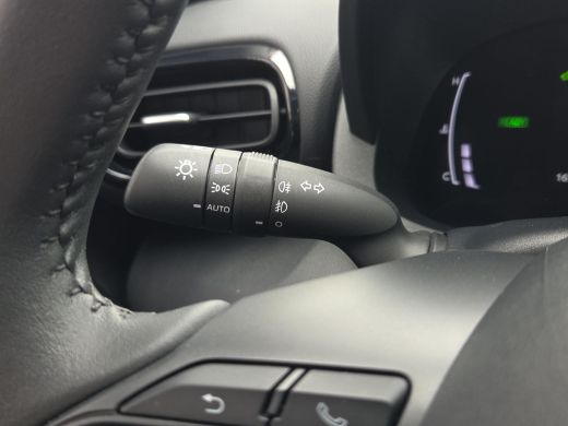 Toyota Yaris 1.5 Hybrid 115 Dynamic Comfort Pack | NL Auto | BTW Auto | Apple CarPlay | Rijklaar incl. garantie | ActivLease financial lease
