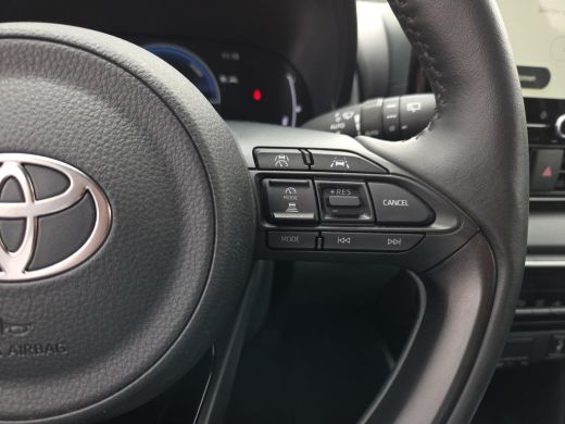 Toyota Yaris 1.5 Hybrid 115 Dynamic Comfort Pack | NL Auto | BTW Auto | Apple CarPlay | Rijklaar incl. garantie | ActivLease financial lease