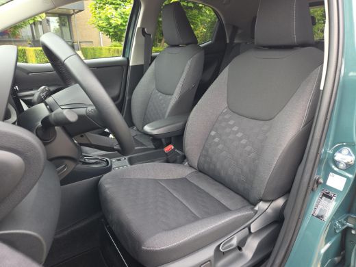 Toyota Yaris 1.5 Hybrid 115 Dynamic Comfort Pack | NL Auto | BTW Auto | Apple CarPlay | Rijklaar incl. garantie | ActivLease financial lease