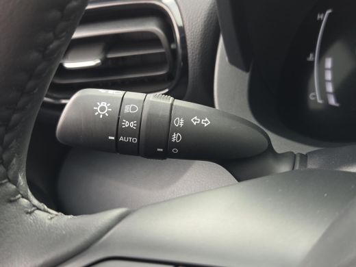Toyota Yaris 1.5 Hybrid 115 Dynamic Comfort Pack | NL Auto | BTW Auto | Apple CarPlay | Rijklaar incl. garantie | ActivLease financial lease