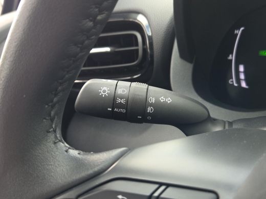 Toyota Yaris 1.5 Hybrid 115 Dynamic Comfort Pack | NL Auto | BTW Auto | Apple CarPlay | Rijklaar incl. garantie | ActivLease financial lease