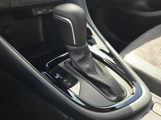 Toyota Yaris 1.5 Hybrid 115 First Edition | NL Auto | BTW Auto | Apple CarPlay | Rijklaar incl. garantie | ActivLease financial lease