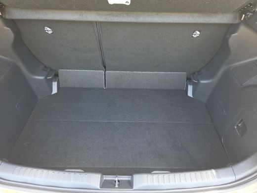 Toyota Yaris 1.5 Hybrid 115 First Edition | NL Auto | BTW Auto | Apple CarPlay | Rijklaar incl. garantie | ActivLease financial lease