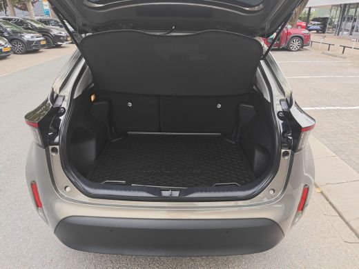 Toyota Yaris Cross 1.5 Hybrid 115 Business Plus | 06-10141018 Voor meer informatie ActivLease financial lease
