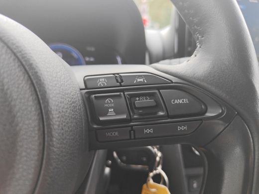Toyota Yaris Cross 1.5 Hybrid 115 Business Plus | 06-10141018 Voor meer informatie ActivLease financial lease