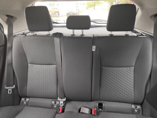 Toyota Yaris Cross 1.5 Hybrid 115 Business Plus | 06-10141018 Voor meer informatie ActivLease financial lease