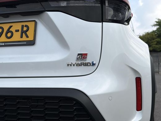 Toyota Yaris Cross 1.5 Hybrid GR Sport | Navigatie | Head up Display | ActivLease financial lease