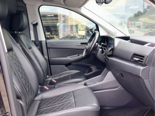 Volkswagen Caddy 2.0 TDI 120PK DSGBLACK EDITION ActivLease financial lease