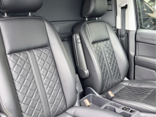 Volkswagen Caddy 2.0 TDI 120PK DSGBLACK EDITION ActivLease financial lease