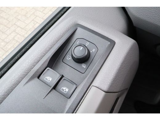 Volkswagen Crafter 2.0 TDI 177pk L3 H3 Automaat Multitemp -20 Graden Laadklep ActivLease financial lease