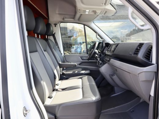 Volkswagen Crafter 35 2.0 TDI L3H3 3000KG TREKHAAK ActivLease financial lease