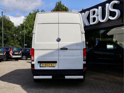 Volkswagen Crafter 35 2.0 TDI L3H3 3000KG TREKHAAK ActivLease financial lease