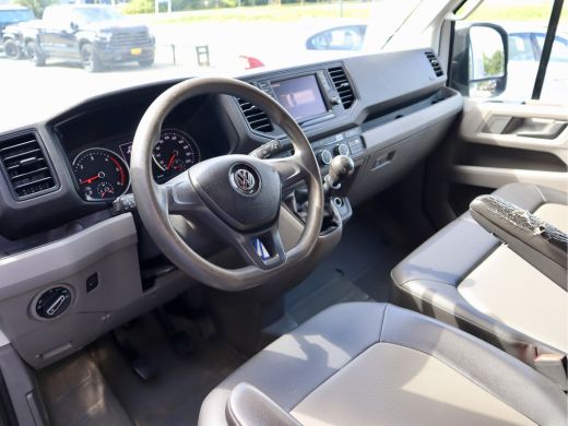 Volkswagen Crafter 35 2.0 TDI L3H3 3000KG TREKHAAK ActivLease financial lease