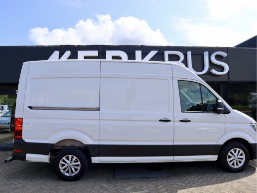 Volkswagen Crafter 35 2.0 TDI L3H3 3000KG TREKHAAK ActivLease financial lease