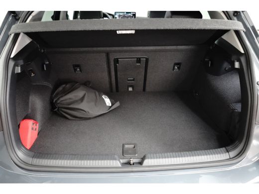 Volkswagen Golf 1.5 eHybrid 204PK Style Edition | ACC | Elektrische stoelen met geheugen | Navigatie | Head-up di... ActivLease financial lease
