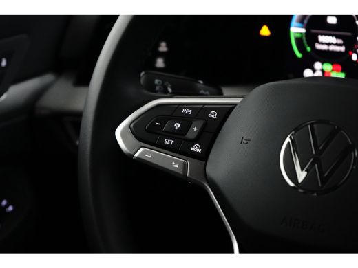 Volkswagen Golf 1.5 eHybrid 204PK Style Edition | ACC | Elektrische stoelen met geheugen | Navigatie | Head-up di... ActivLease financial lease
