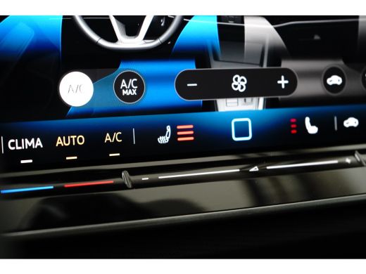 Volkswagen Golf 1.5 eHybrid 204PK Style Edition | ACC | Elektrische stoelen met geheugen | Navigatie | Head-up di... ActivLease financial lease