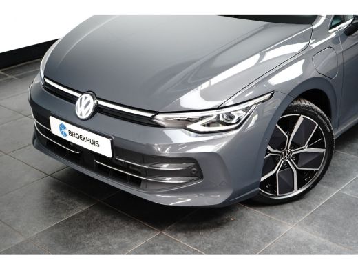Volkswagen Golf 1.5 eHybrid 204PK Style Edition | ACC | Elektrische stoelen met geheugen | Navigatie | Head-up di... ActivLease financial lease