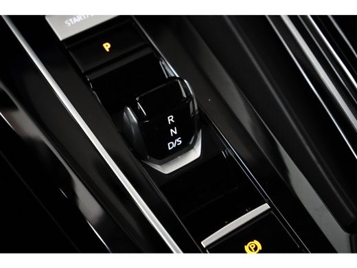 Volkswagen Golf 1.5 eHybrid 204PK Style Edition | ACC | Elektrische stoelen met geheugen | Navigatie | Head-up di... ActivLease financial lease